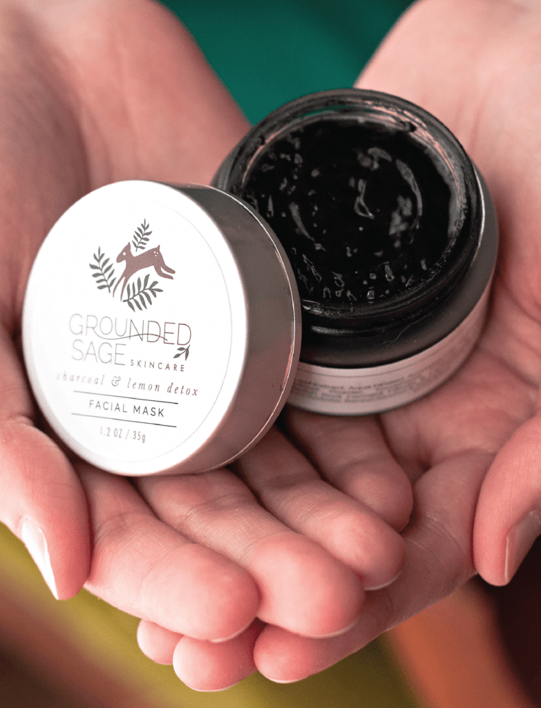 Charcoal Detox Mask made with natural ingredients / skin detox / acne / green beauty