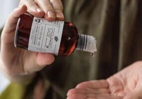 GSHand003_77f32d21-81c3-4cfa-937c-d7f464b2b0db_2000x